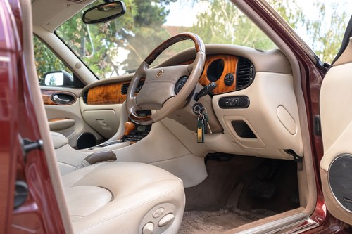 1998 Daimler Super V8 till salu (bild 51 av 202)