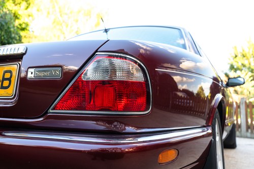 1998 Daimler Super V8 till salu (bild 129 av 202)