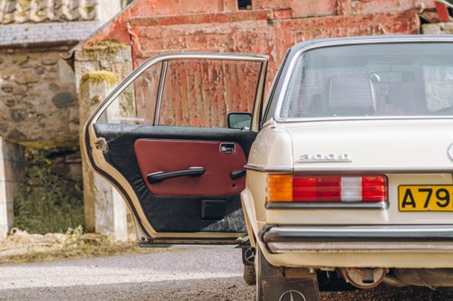 1983 Mercedes-Benz 300D W123 Automatic à venda (imagem 79 de 147)