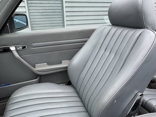 1986 Mercedes-Benz 300 SL R107 In vendita (immagine 28 di 46)