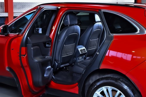 2017 Jaguar F-Pace 20d Prestige zum Verkauf (Bild 49 von 113)