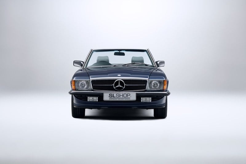 1986 Mercedes SL Class - 2 1986 Mercedes SL Class - 2