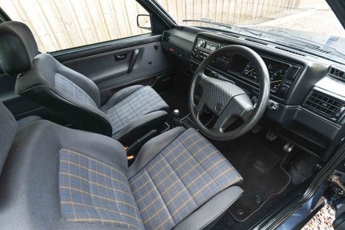 1988 Volkswagen Golf GTI 16V (Mk2) For Sale (picture 3 of 285)