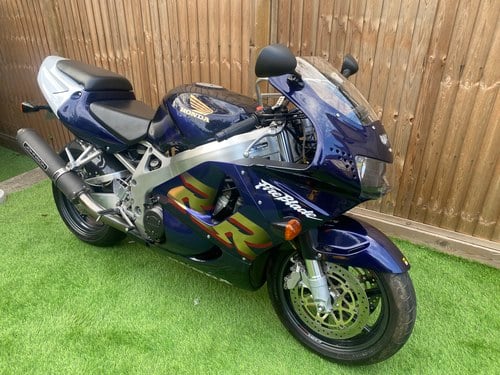 1999 Honda CBR900RRX à venda (imagem 1 de 104)