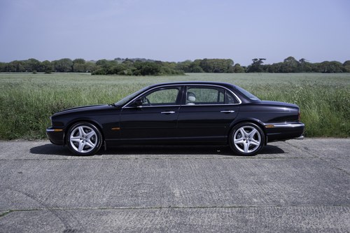 2004 Jaguar XJ Super V8 LWB à venda (imagem 10 de 179)