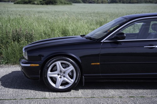 2004 Jaguar XJ Super V8 LWB à venda (imagem 137 de 179)