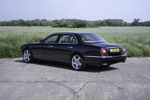 2004 Jaguar XJ Super V8 LWB à venda (imagem 11 de 179)