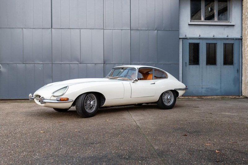 1965 Jaguar E-Type - 2 1965 Jaguar E-Type - 2