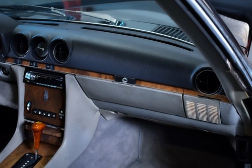1988 Mercedes-Benz R107 560SL à venda (imagem 55 de 97)