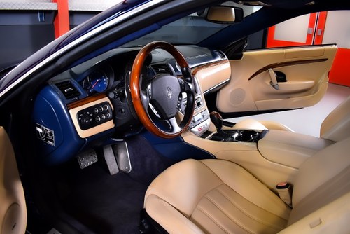 2011 Maserati GranTurismo S Coupe 4,7L V8 Te koop (foto 30 van 102)