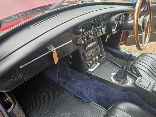 1972 MGB GT 1800 manual with O/D For Sale (picture 57 of 91)