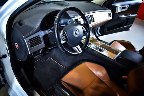 2012 Jaguar XF Saloon 5,0L Supercharged V8 à venda (imagem 33 de 91)