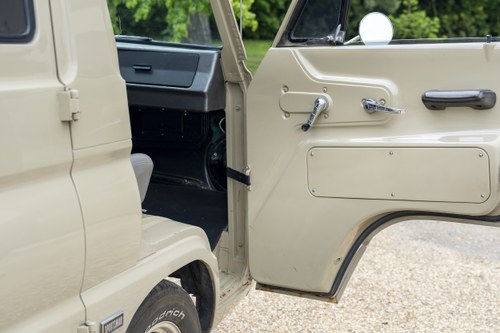1965 Dodge A100 Sportsman 5.9L V8 Automatic till salu (bild 64 av 131)