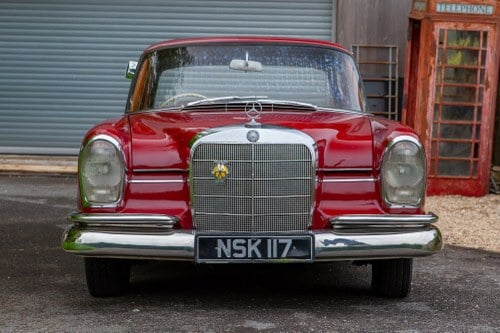 1961 Mercedes-Benz 220S W111 Fintail For Sale (picture 2 of 213)