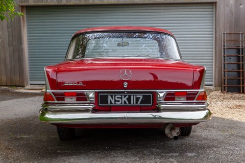 1961 Mercedes-Benz 220S W111 Fintail For Sale (picture 6 of 213)