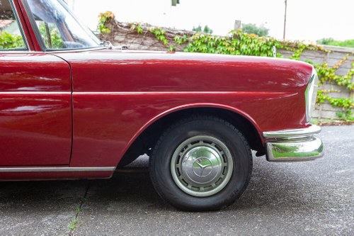 1961 Mercedes-Benz 220S W111 Fintail For Sale (picture 79 of 213)