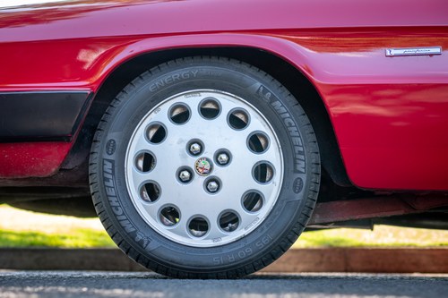 1990 Alfa Romeo Spider Te koop (foto 43 van 135)