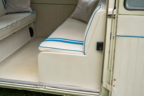 1972 Volkswagen Type 2 Splitscreen Camper Van Brazilian In vendita (immagine 33 di 129)