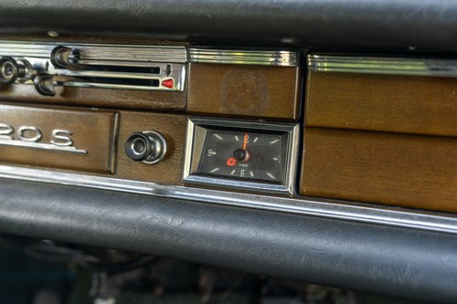 1962 Mercedes-Benz 220 SB W111 à venda (imagem 29 de 109)