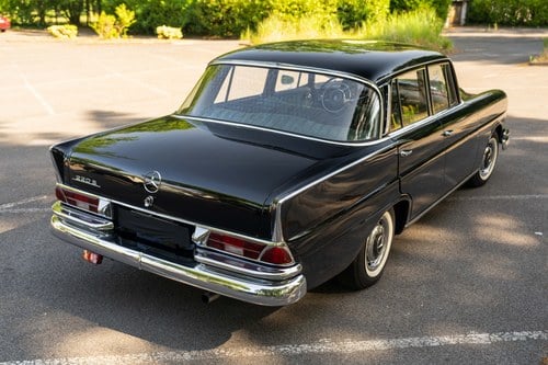 1962 Mercedes-Benz 220 SB W111 à venda (imagem 15 de 109)