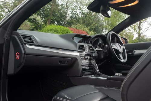 2010 Mercedes-Benz E350 CDI Sport AMG Package till salu (bild 40 av 113)