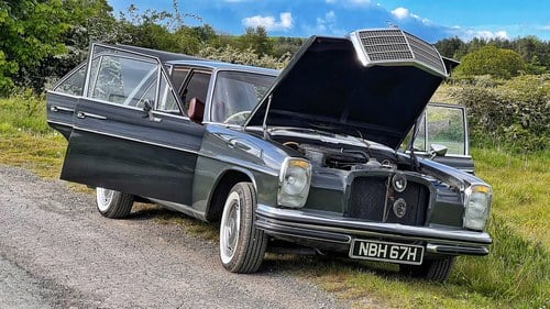 1970 Mercedes-Benz 250 Automatic W114 Te koop (foto 30 van 97)