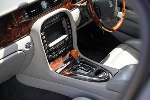 2003 Jaguar Super V8 X350 For Sale (picture 52 of 183)
