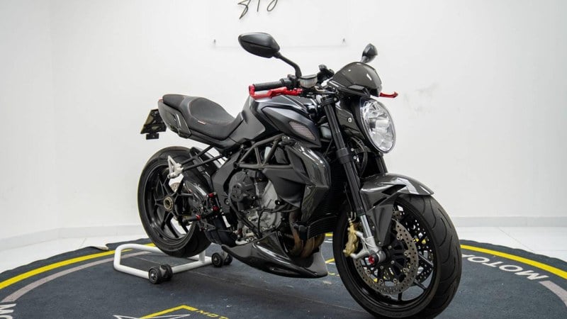 2012 MV Agusta Brutale 800 - 2 2012 MV Agusta Brutale 800 - 2