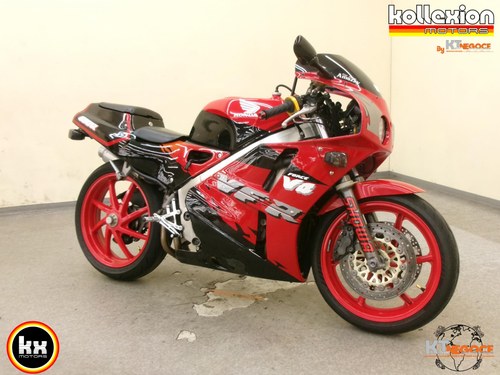 1989 HONDA VFR 400 R NC30 FORCE V4 1989 Te koop