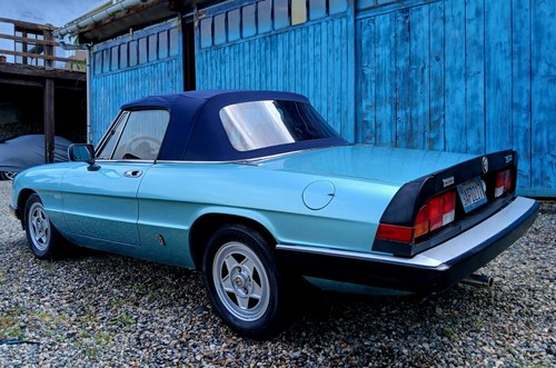 1983 Alfa Romeo Spider 2000 Series 3 ‘Triple Blue’ LHD till salu (bild 18 av 63)