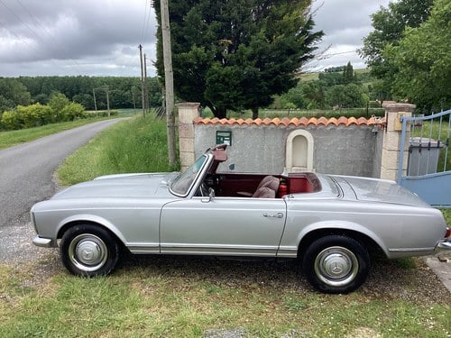 1967 Mercedes-Benz 250SL California Coupe W113 In vendita (immagine 2 di 77)