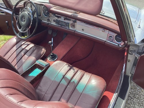 1967 Mercedes-Benz 250SL California Coupe W113 In vendita (immagine 37 di 77)
