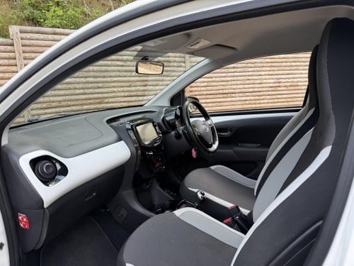 2016 Toyota Aygo X A vendre