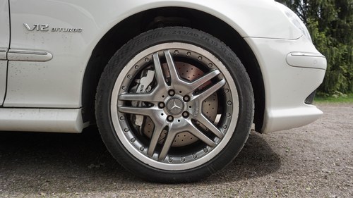 2004 Mercedes-Benz S65 AMG W220 à vendre (picture 176 of 176)