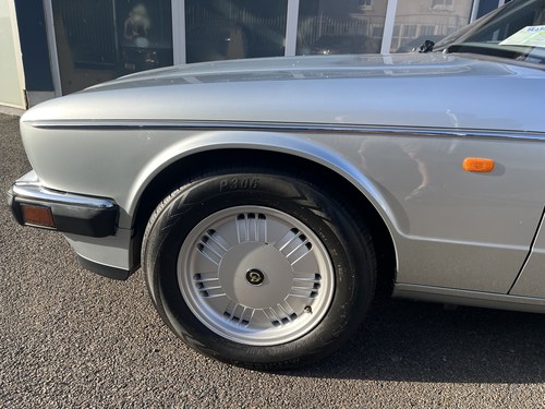1994 Daimler Double Six Te koop (foto 11 van 91)