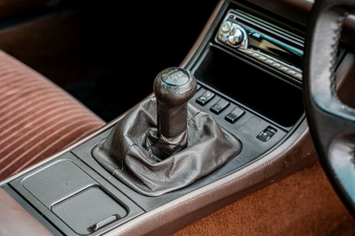 1988 Porsche 944 S zum Verkauf (Bild 23 von 74)