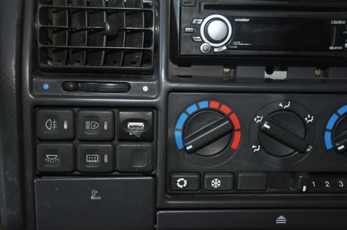 1994 Range Rover Classic 300 TDi Te koop (foto 32 van 98)