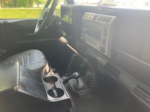 2006 Land Rover Defender 110 Station Wagon Te koop (foto 27 van 80)