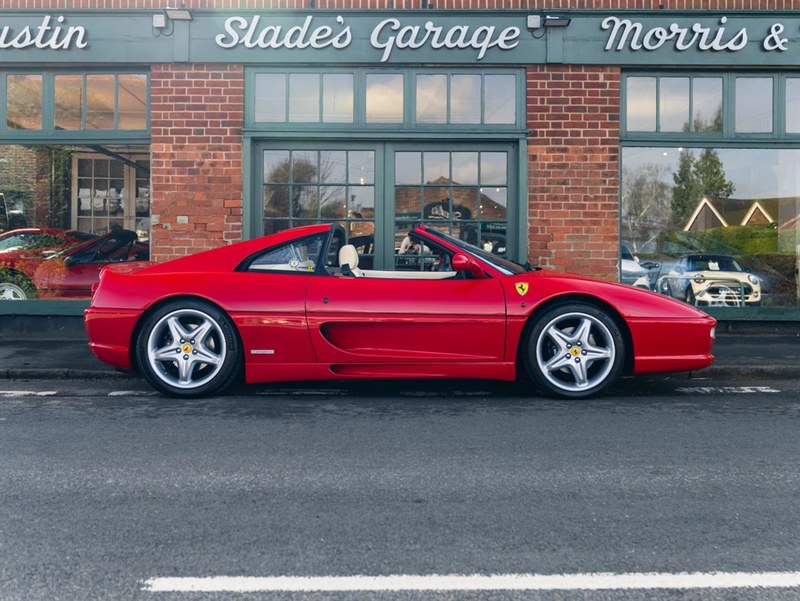 1995 Rosso GTS Manual 2.7 — photo 1