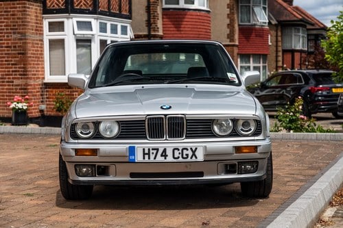 1990 BMW E30 325i Convertible à vendre (picture 21 of 266)