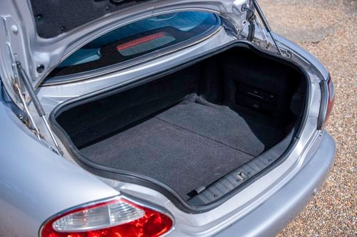 2002 Jaguar XKR (X100) For Sale (picture 69 of 156)