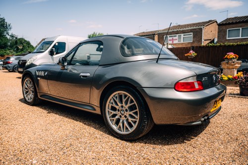 2003 BMW Z3 2.2i Manual + Factory hard top + Air Con à venda (imagem 17 de 146)