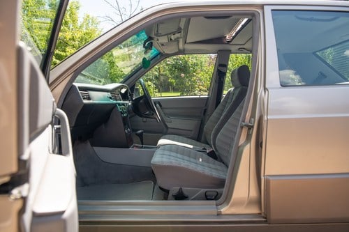 1991 Mercedes-Benz 190E (W201) till salu (bild 42 av 212)