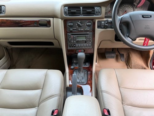 1998 Volvo V70 2.5 10v Auto (48,500 Miles) zum Verkauf (Bild 99 von 237)
