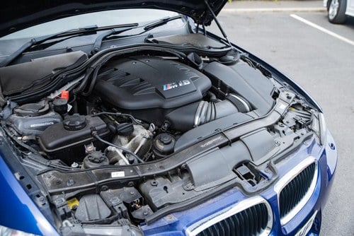 2013 BMW M3 E92 M-DCT 4.0 V8 Te koop (foto 215 van 226)
