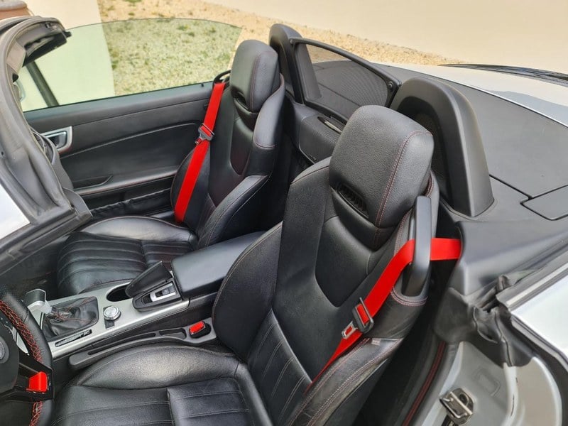 2011 Mercedes SLK 320 - 2 2011 Mercedes SLK 320 - 2