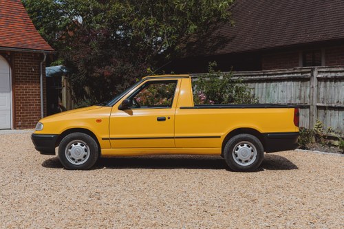 1999 Volkswagen Caddy Pick Up 1.9 SDI Mk2 à venda (imagem 3 de 255)