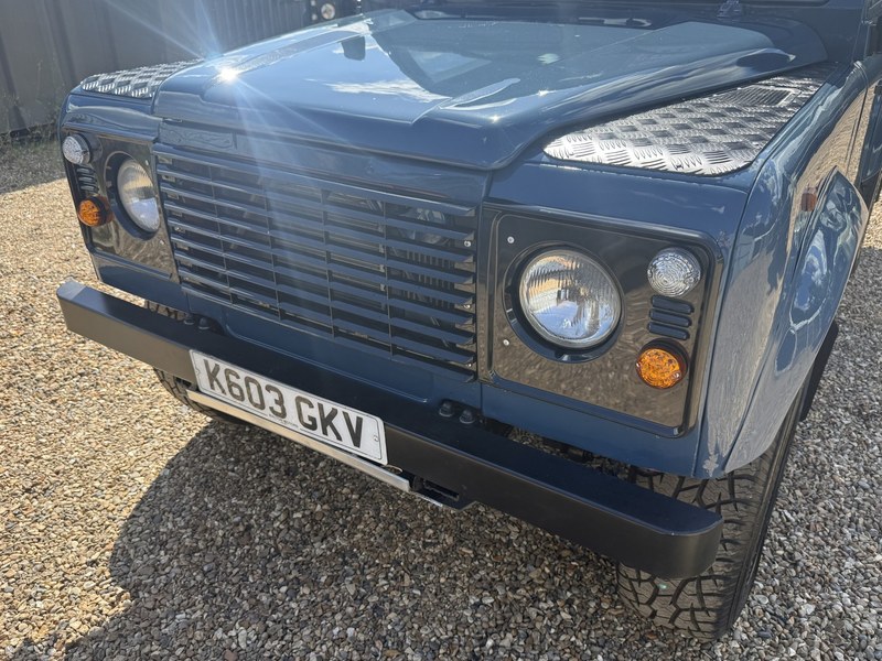 1993 Land Rover Defender - 2 1993 Land Rover Defender - 2