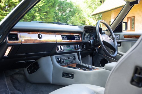 1988 Jaguar XJ-S V12 Cabriolet In vendita (immagine 46 di 163)