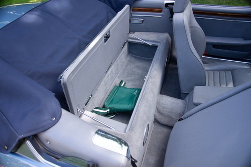 1988 Jaguar XJ-S V12 Cabriolet In vendita (immagine 17 di 163)